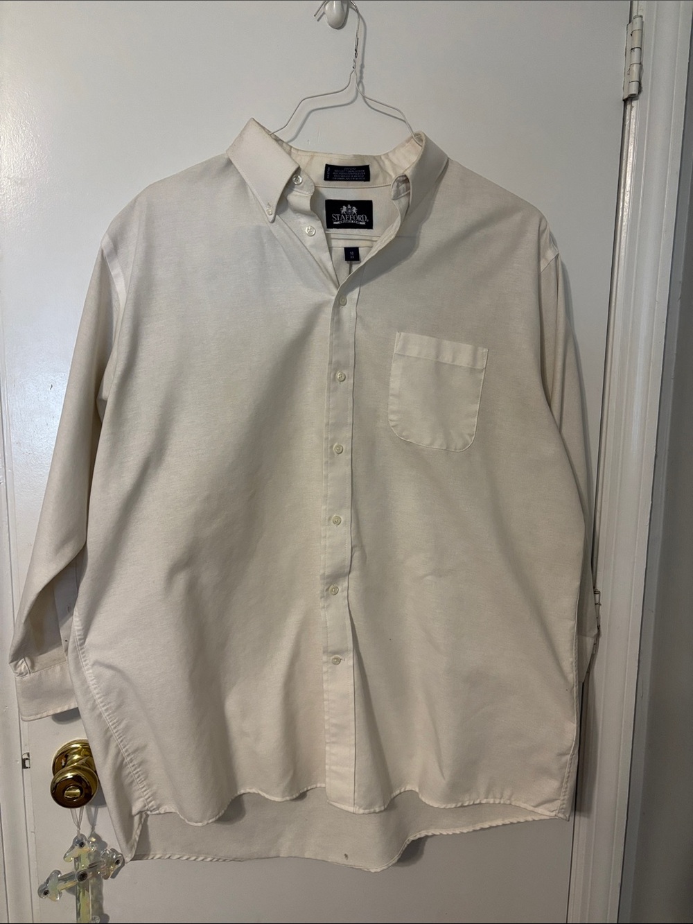 Stafford Men's Cream Button-Down Pocket Oxford Shirt